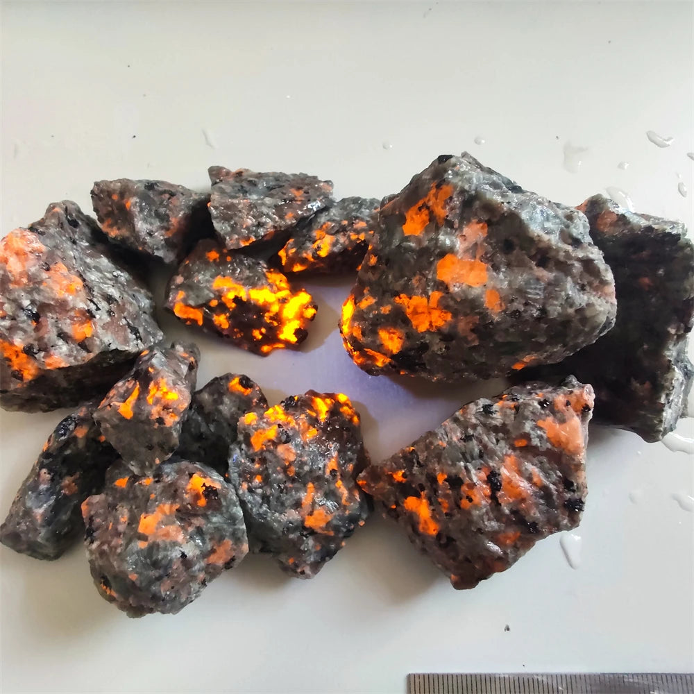 Natural Raw Fluorescent Flame Stone