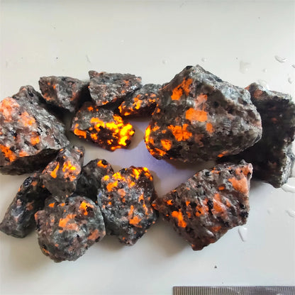 Natural Raw Fluorescent Flame Stone
