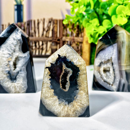 Natural Black Sardonyx Geode Agate Crystal Point